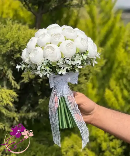 دسته گل عروس پیونی