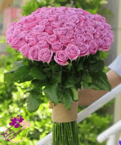 دسته گل رز صوزتی